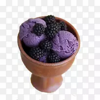 冰淇淋圆锥冷冻酸奶蓝莓紫甘薯冰淇淋