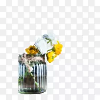 玻璃瓶花瓶设计黄色一瓶鲜花