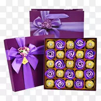 情人节礼物花瓣-巧克力玫瑰和礼品盒