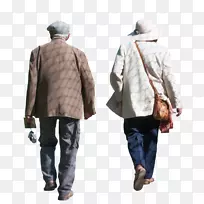 老年步行的帕肯纳姆妇女退休老人