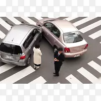 车辆碰撞意外-意外