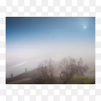 雾桌面壁纸阳光大气山站-电脑
