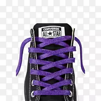 鞋带与紫色花边相反。