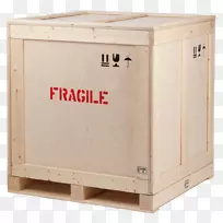 木箱货物少于卡车装船.箱