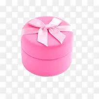 一个粉色的戒指盒子