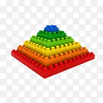 玩具组成金字塔的塑料积木实物