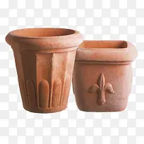 两个陶瓷制作花盆