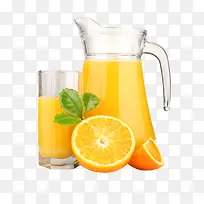 不同装的橙汁