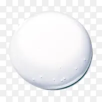 白色圆形液态水滴