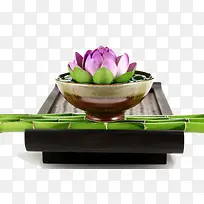 碗里的花卉