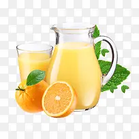 大杯的橙汁