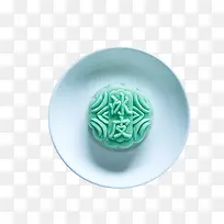 盘子里的冰皮月饼