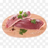 新鲜腌制的鸭胸肉