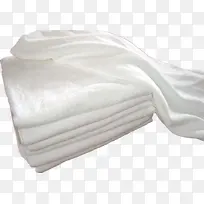 自然展开与折叠的白毛巾