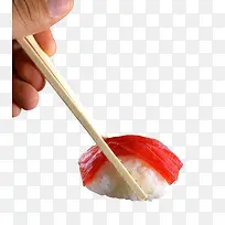 筷子夹寿司
