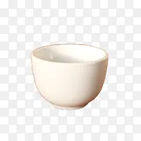 白色瓷茶杯
