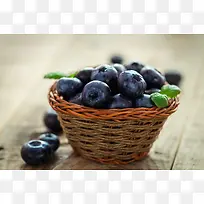篮子里的蓝莓