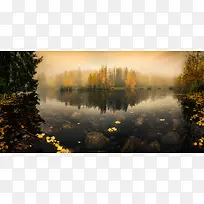 湖面上的秋色风景