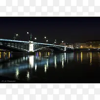 夜晚静谧唯美大桥
