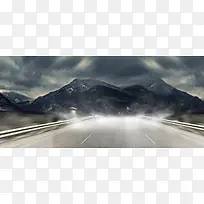 通向山脉的高速公路海报背景