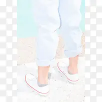 海水沙滩白裤白鞋