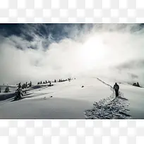 雪山滑雪海报背景